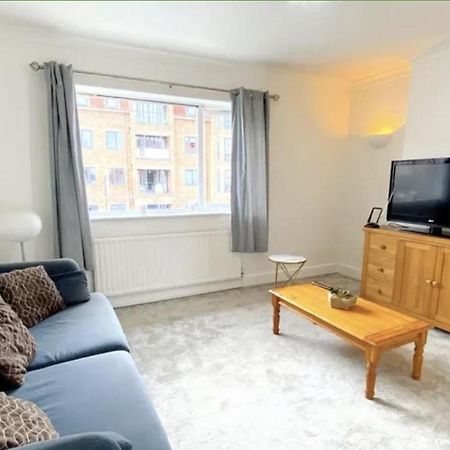 4 Bedroom Property Which Sleeps 8 Very Close To The Harry Potter Studio And Watford Junction Luaran gambar